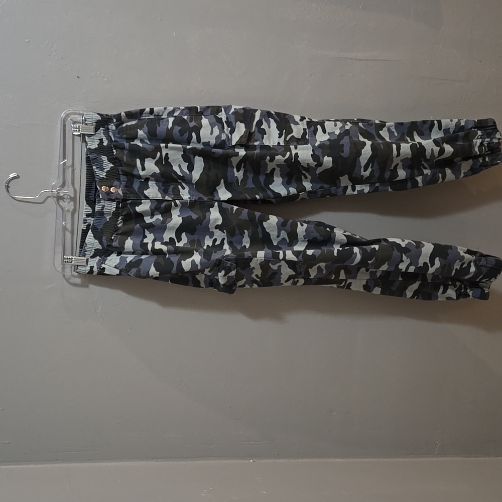 Almost Famous camouflage pants Cargos Blue